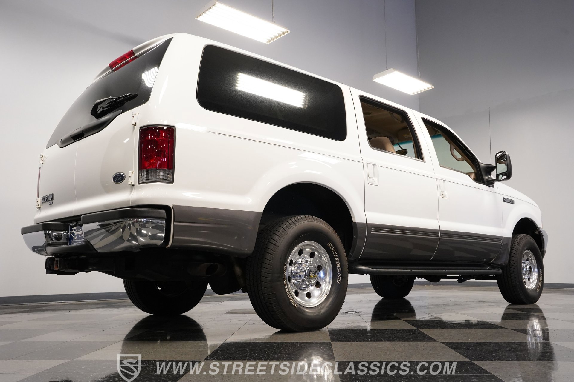 Used 2002 Ford Excursion XLT image 27