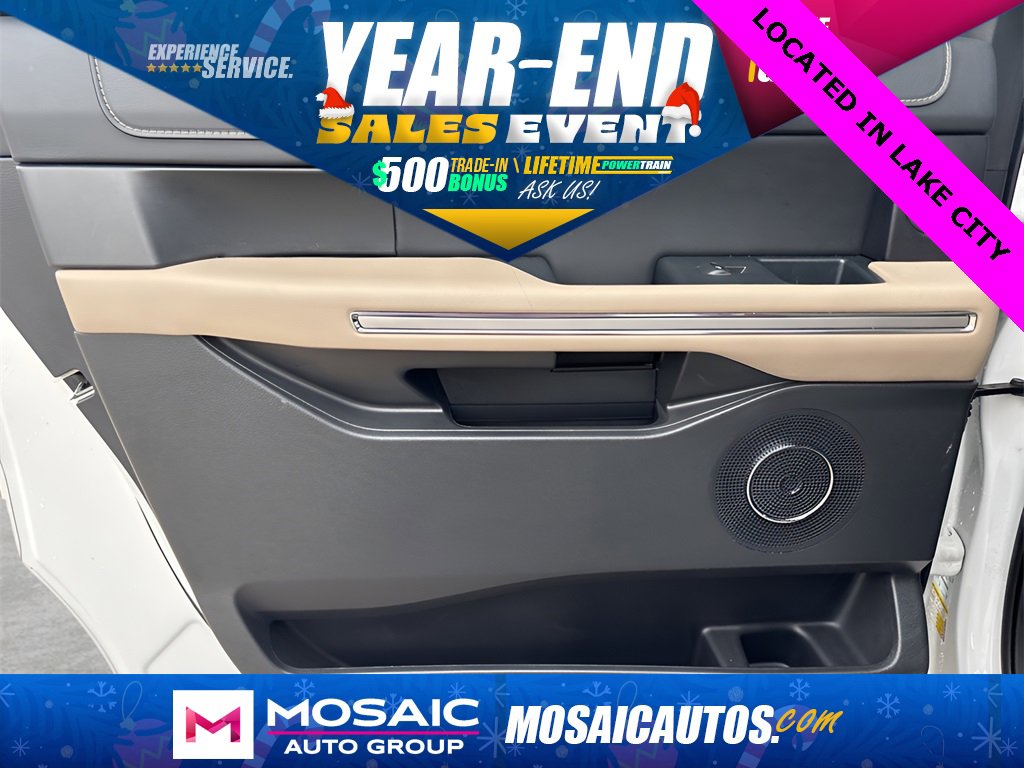 Used 2024 Ford Expedition Max Limited image 19