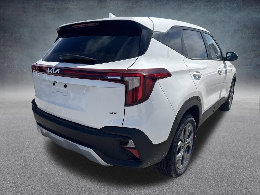 New 2026 Kia Seltos LX AWD/4WD image 2