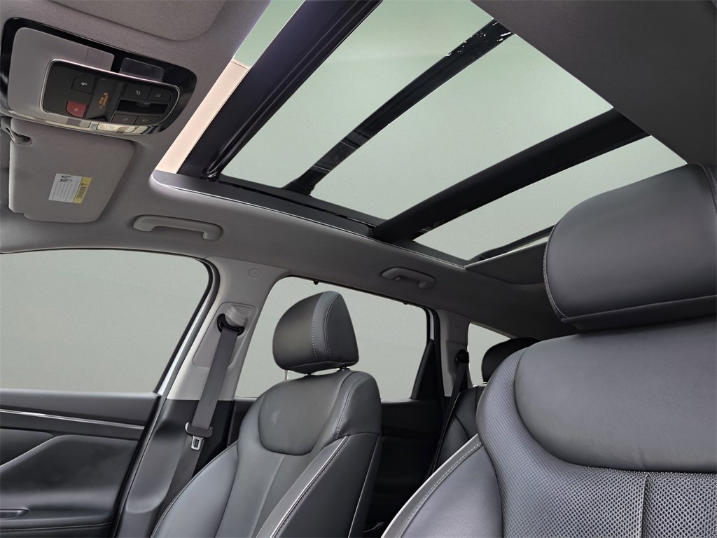 Used 2023 Hyundai Santa Fe Limited image 22