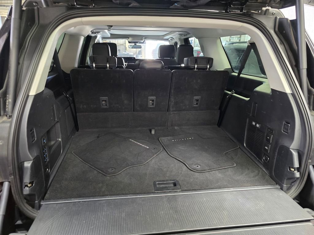 Used 2025 Ford Expedition Max Platinum image 22