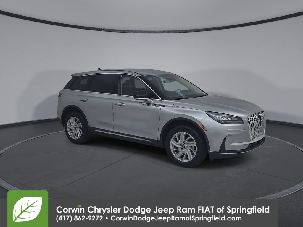 Used 2023 Lincoln Corsair AWD w/ Towing Package image 3