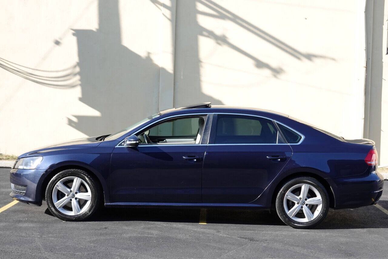 Used 2012 Volkswagen Passat 2.5 SE FWD image 12