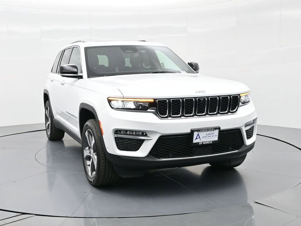 New 2025 Jeep Grand Cherokee Limited 4xe w/ Luxury Tech Group II image 52