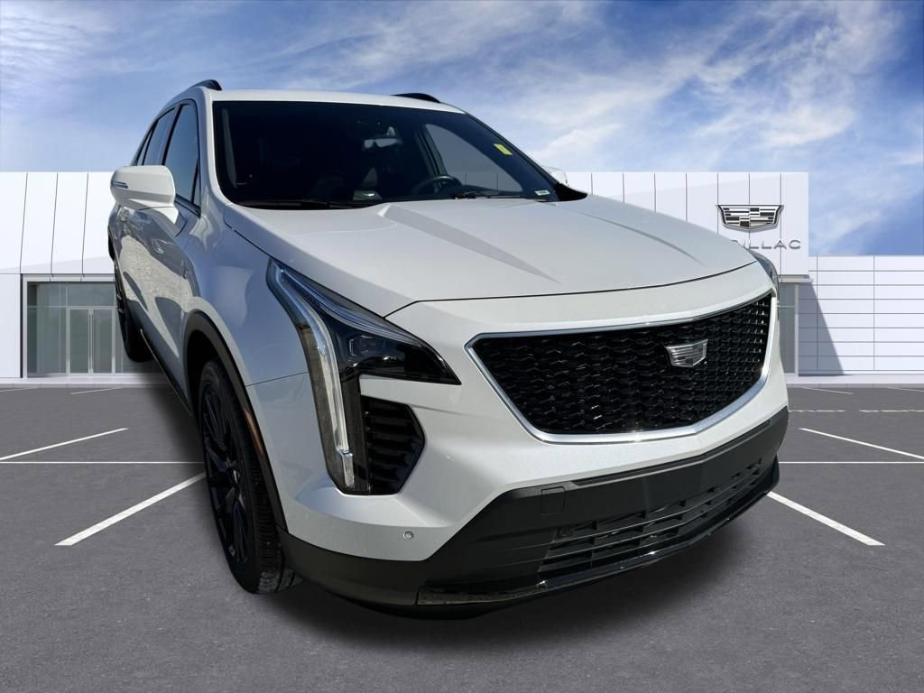Used 2023 Cadillac XT4 Sport FWD image 1