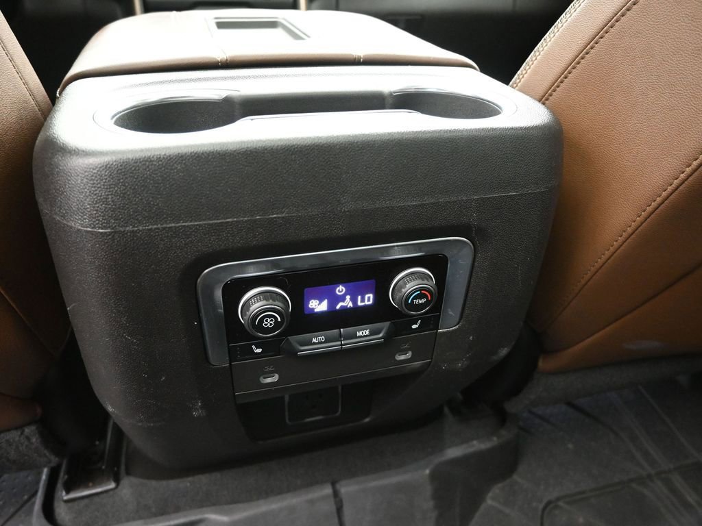 Used 2021 Chevrolet Tahoe High Country w/ Premium Package image 18