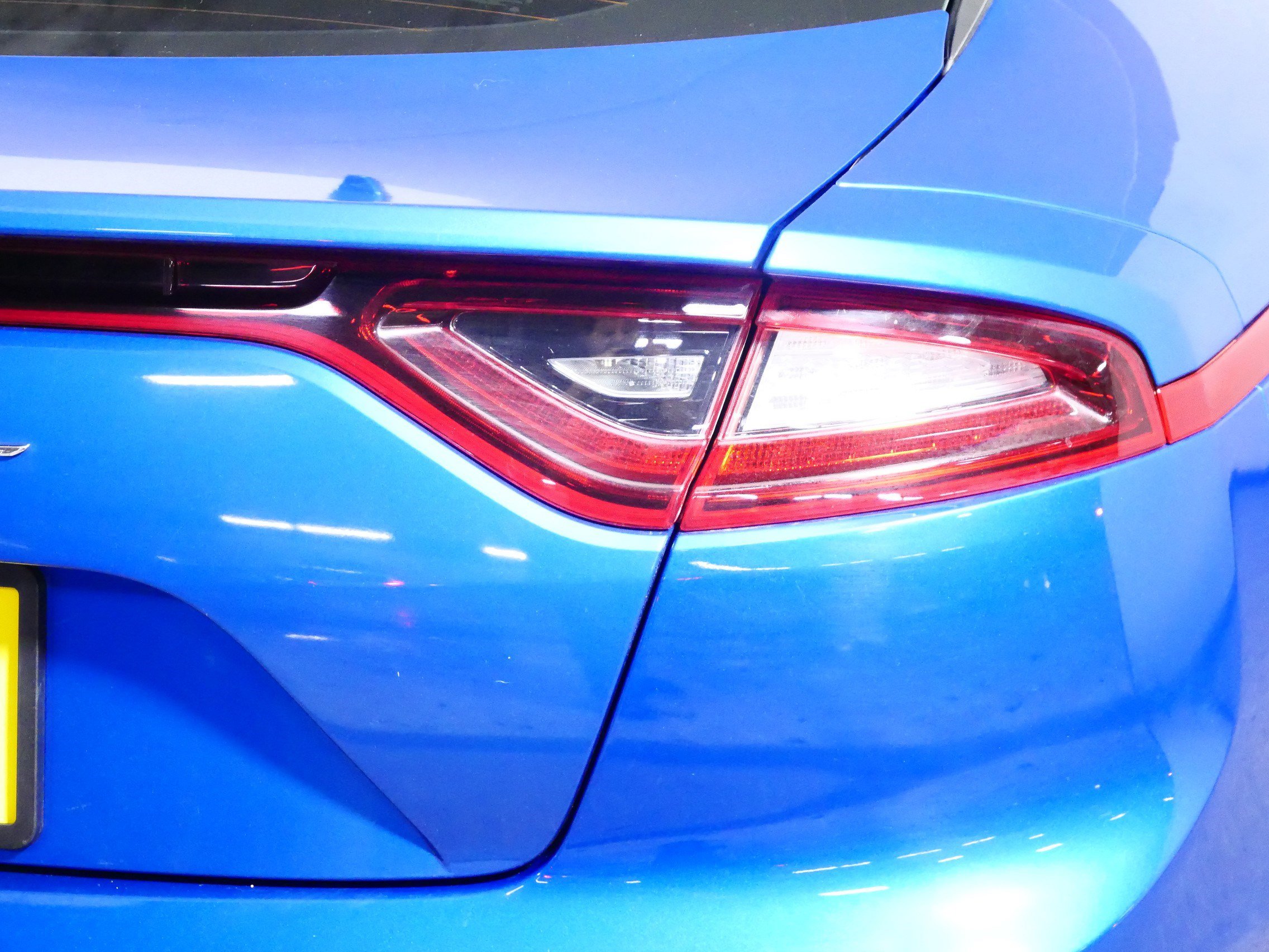 Used 2020 Kia Stinger GT2 image 17