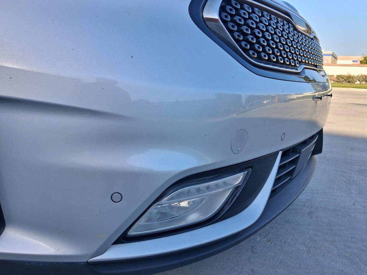 Used 2018 Kia Niro Touring w/ Paint Protection Package image 13