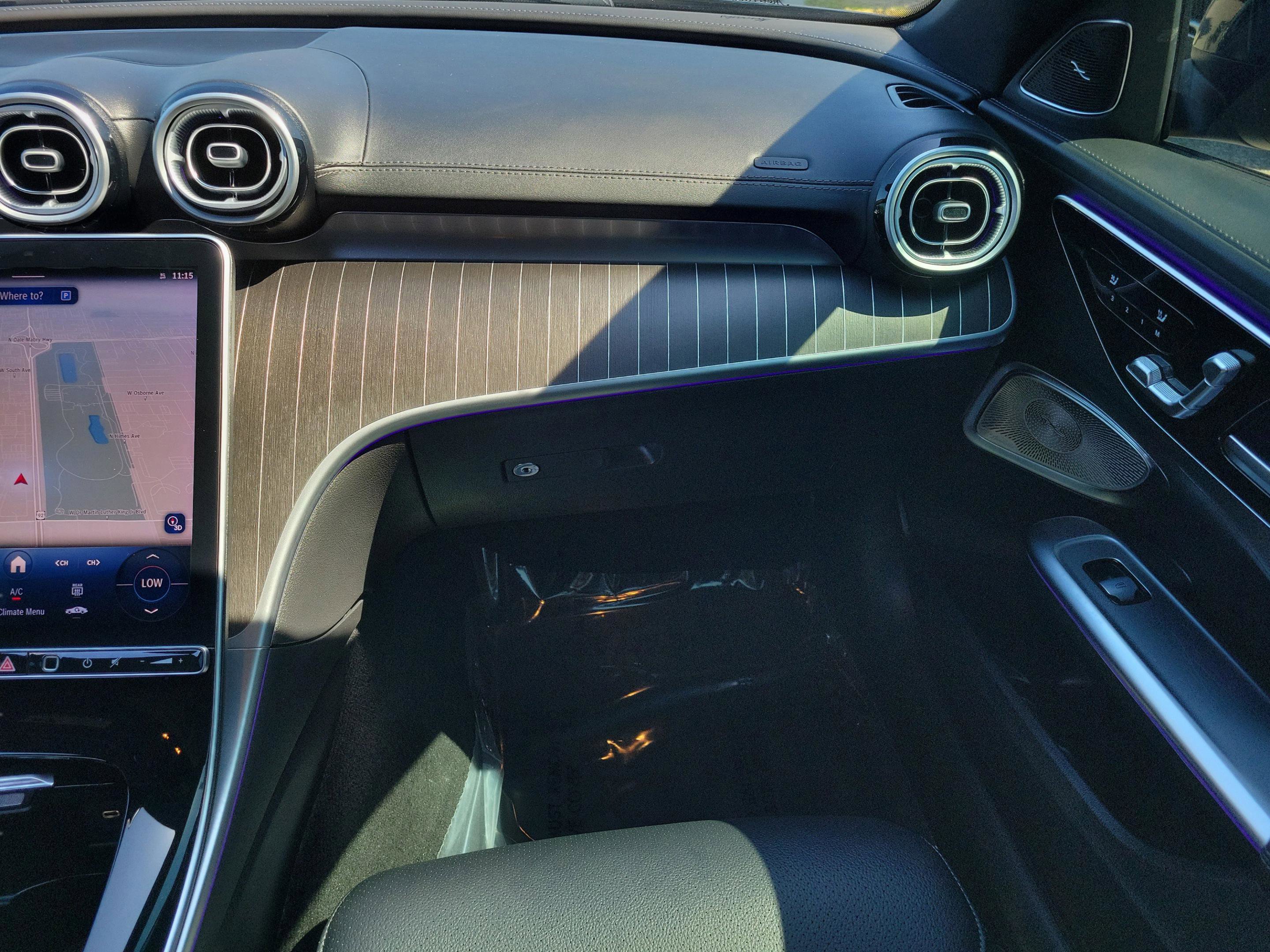 Used 2025 Mercedes-Benz C 300 Sedan image 15