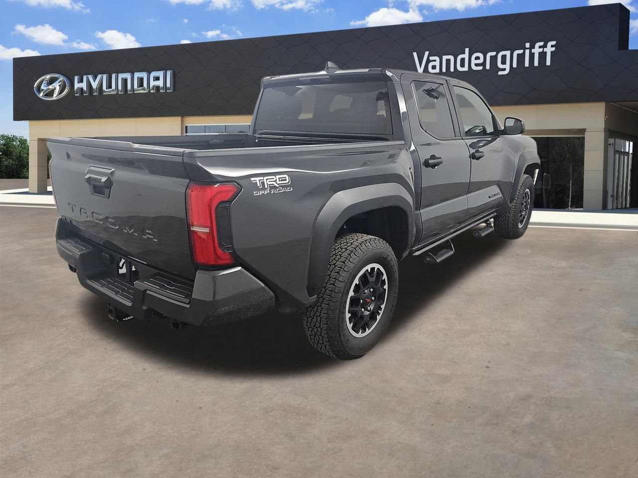 Used 2024 Toyota Tacoma TRD Off-Road AWD/4WD image 9