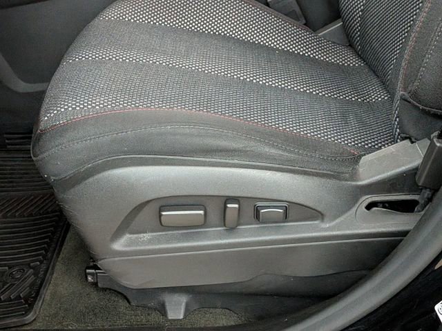 Used 2017 Chevrolet Equinox LT w/ Convenience Package FWD image 12