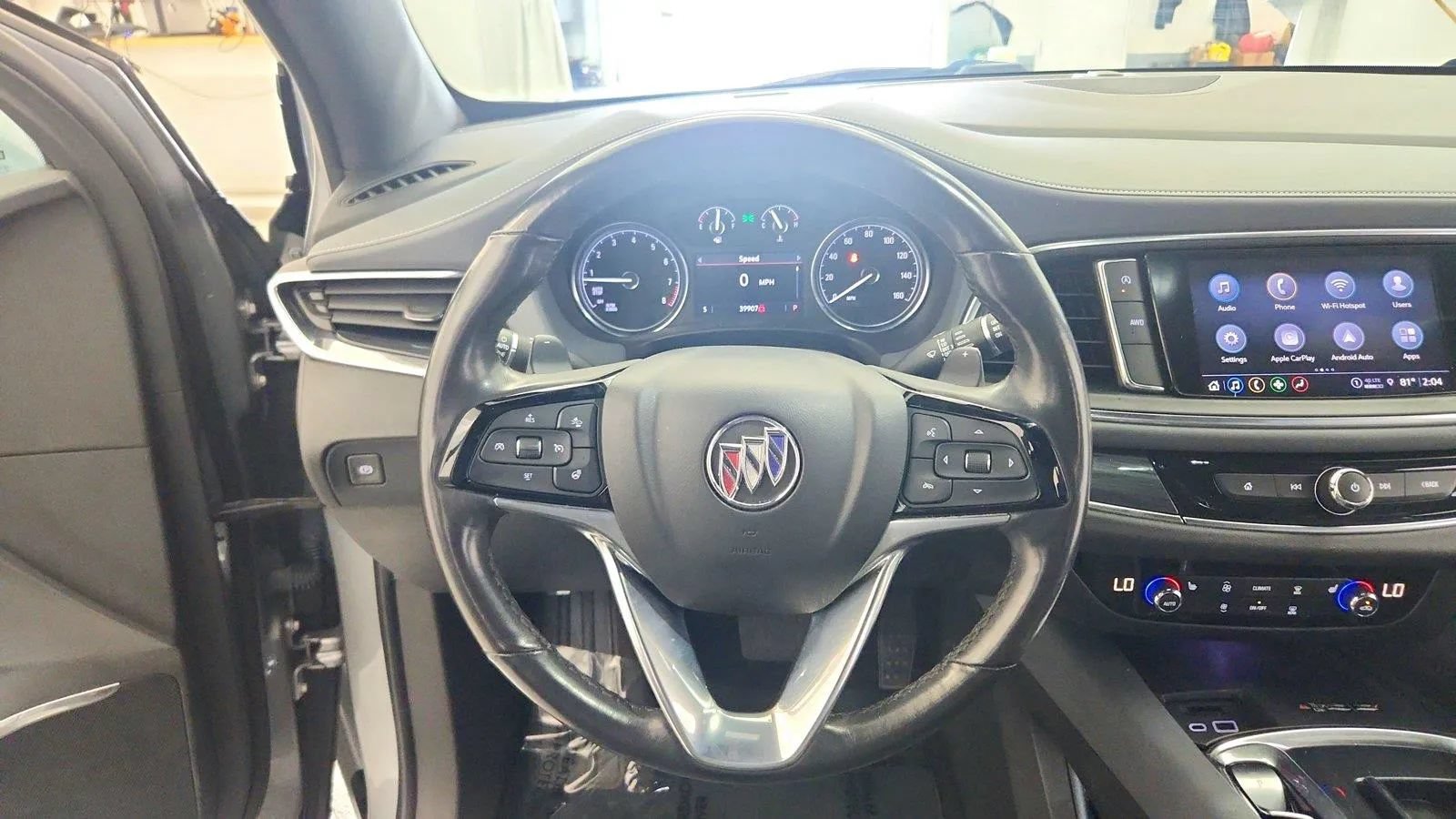 Used 2023 Buick Enclave Essence AWD/4WD image 26