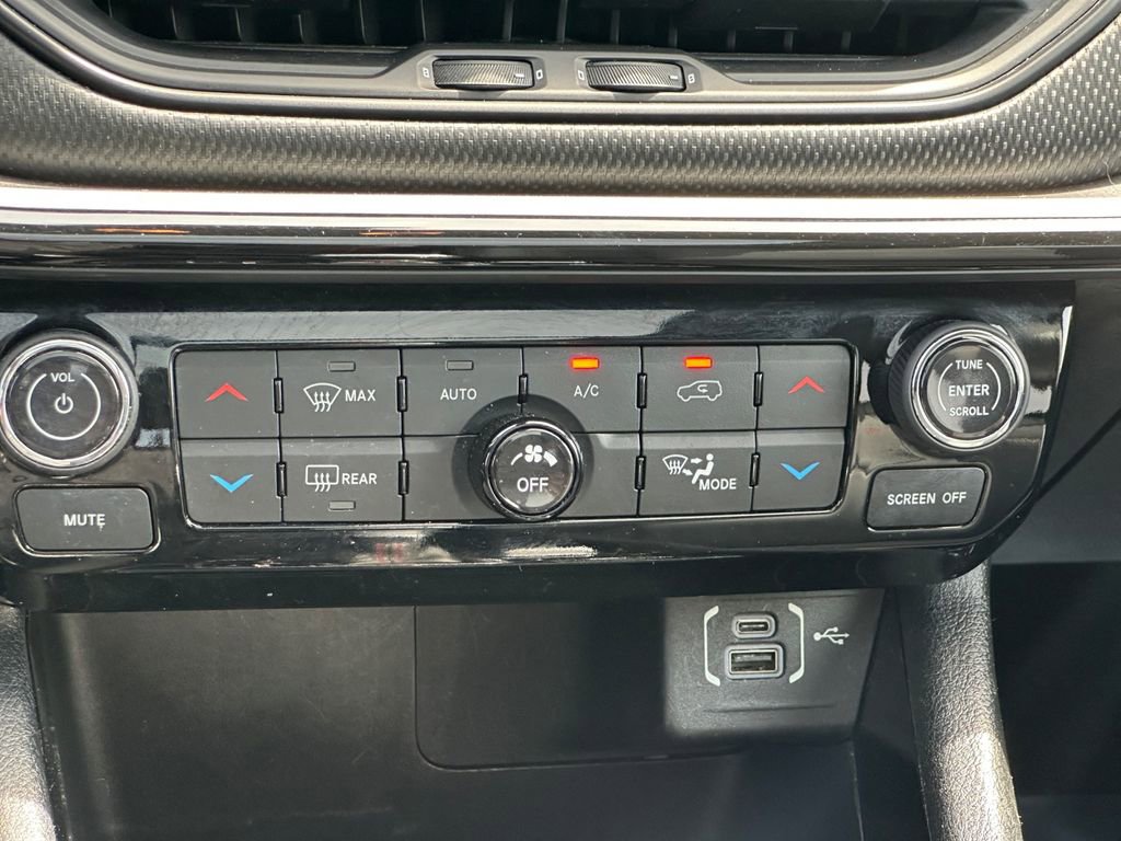 Used 2022 Jeep Compass Trailhawk w/ Trailhawk Elite Group image 18