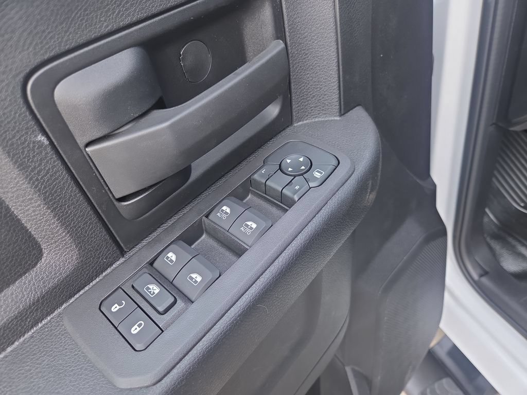 New 2026 RAM 5500 Tradesman w/ Chrome Appearance Group AWD/4WD image 13