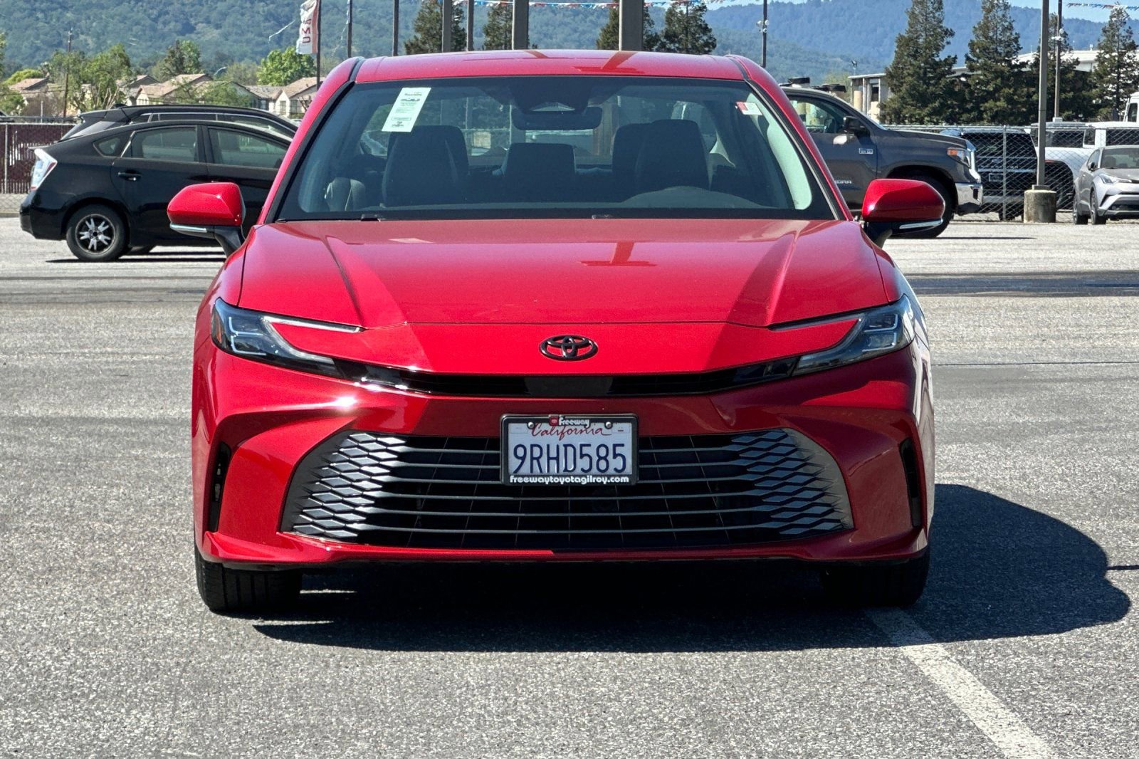 Used 2025 Toyota Camry XLE image 10
