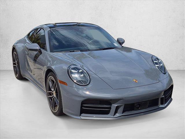 Used 2025 Porsche 911 Carrera RWD image 3