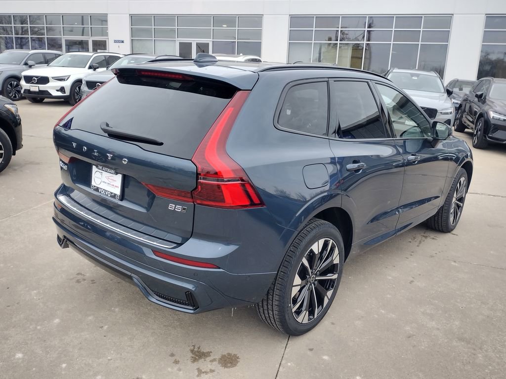 New 2026 Volvo XC60 B5 Plus w/ Climate Package image 8