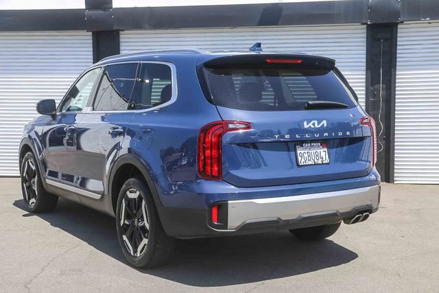 Used 2023 Kia Telluride S w/ S Sunroof Package FWD image 8