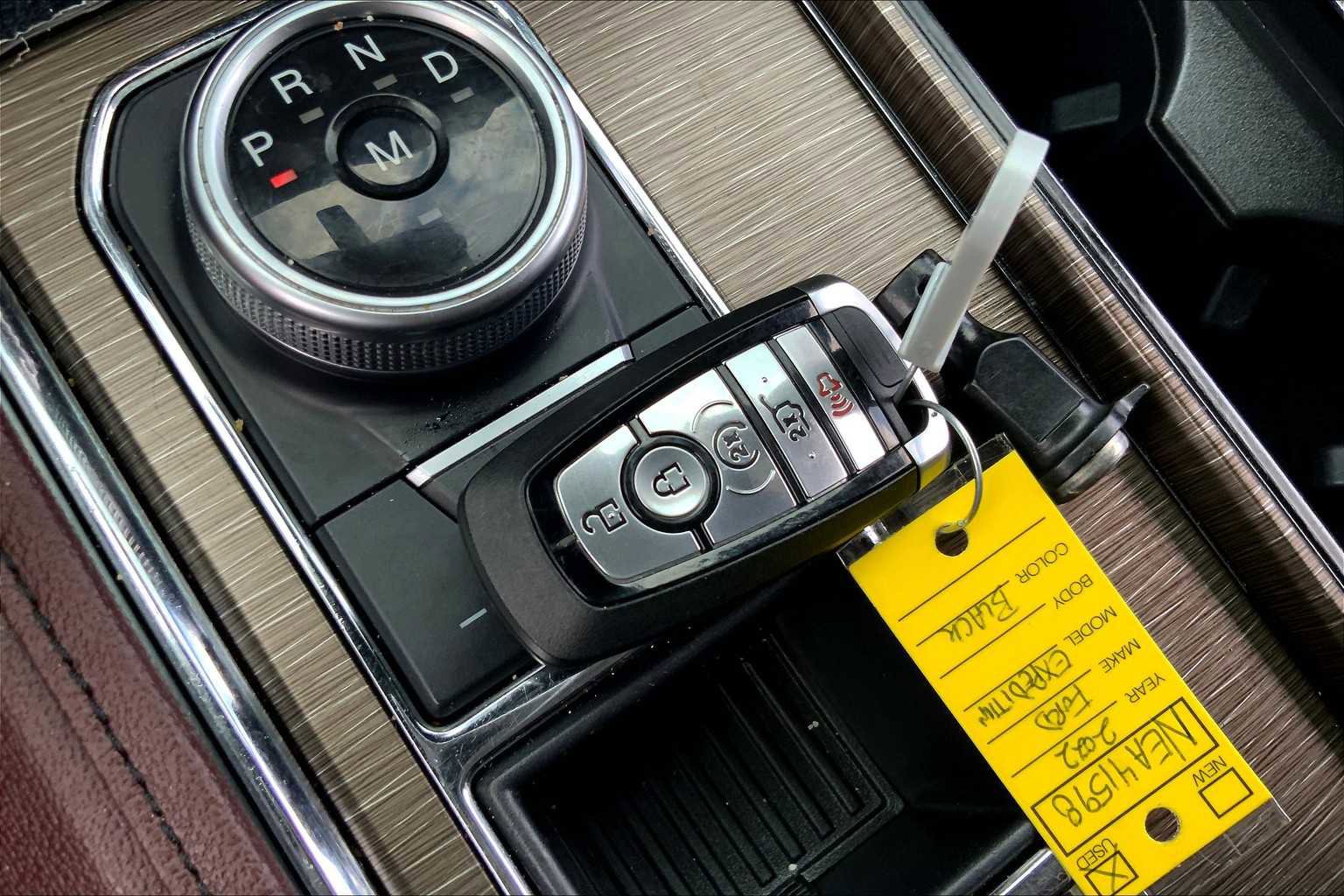 Used 2022 Ford Expedition Limited image 11