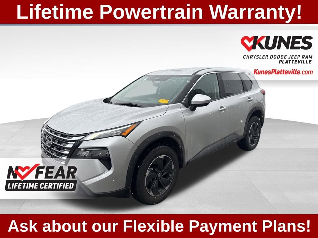 Used 2025 Nissan Rogue SV image 5