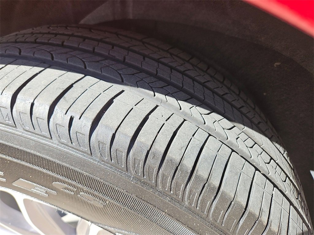 Used 2024 Buick Enclave Premium image 28