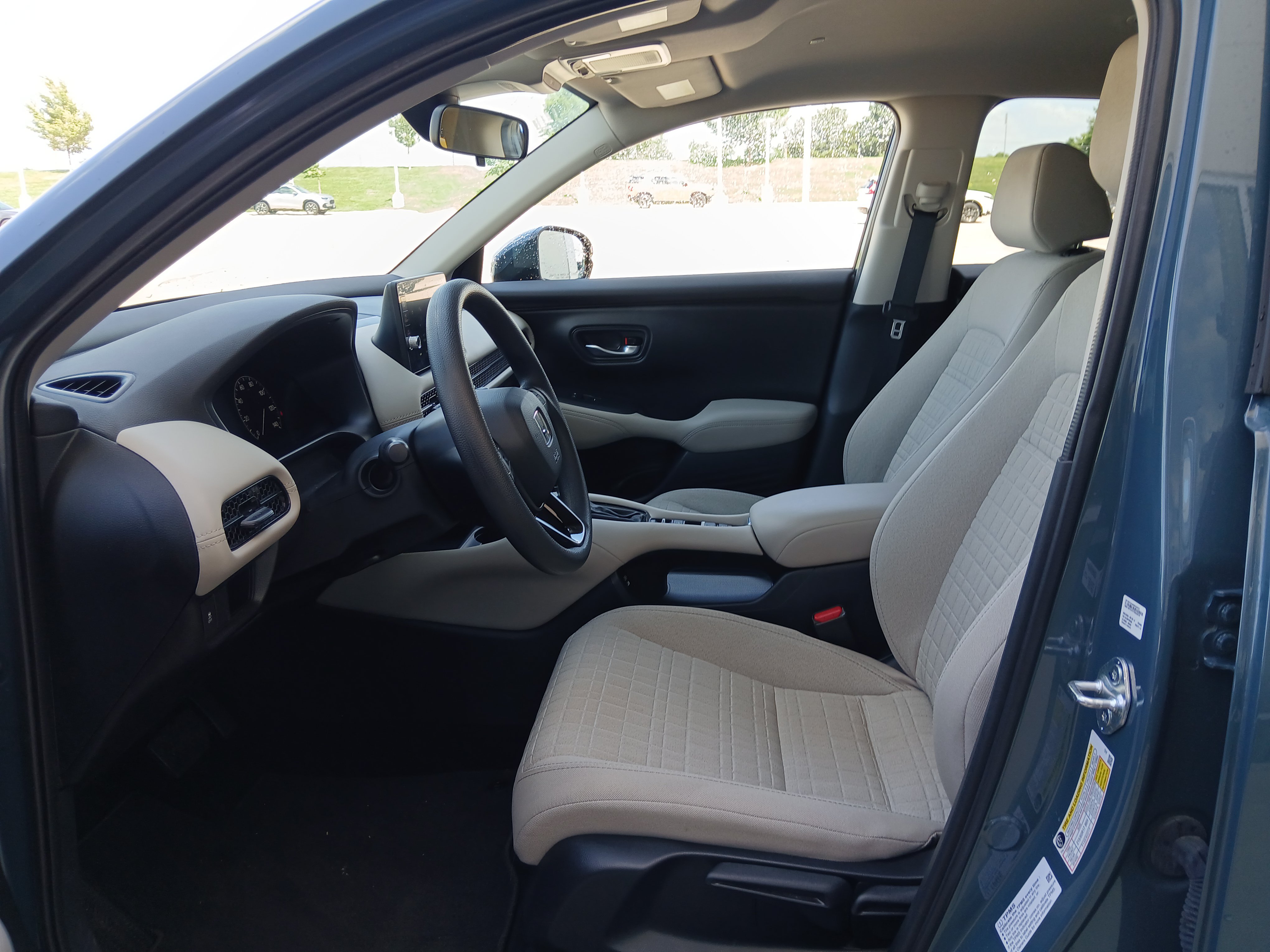 Used 2026 Honda HR-V LX image 8