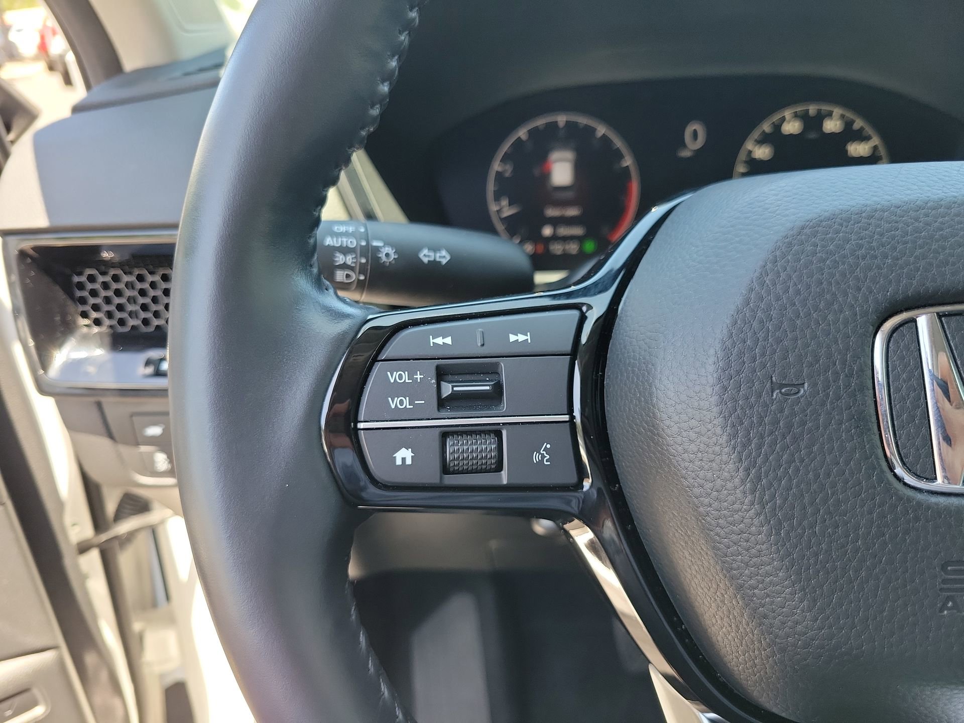 Used 2024 Honda CR-V EX-L image 30