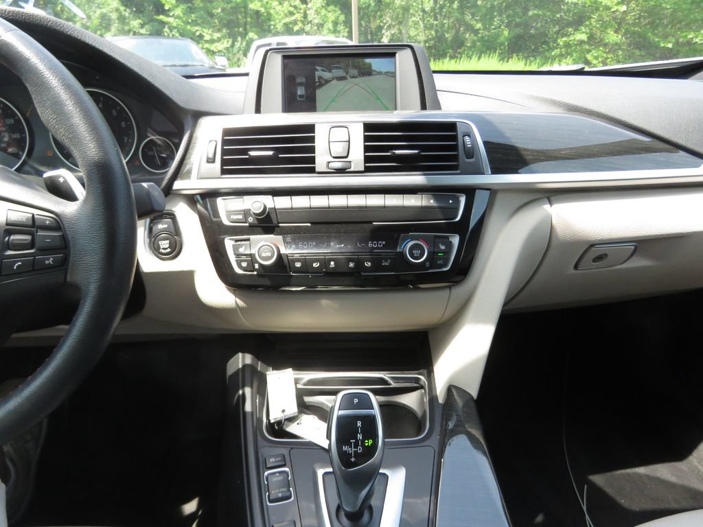 Used 2019 BMW 330i Gran Turismo xDrive w/ Convenience Package AWD/4WD image 26