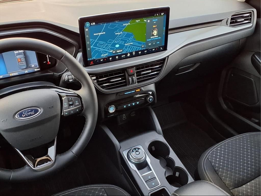 Used 2025 Ford Escape Active w/ Tech Pack #1 image 3