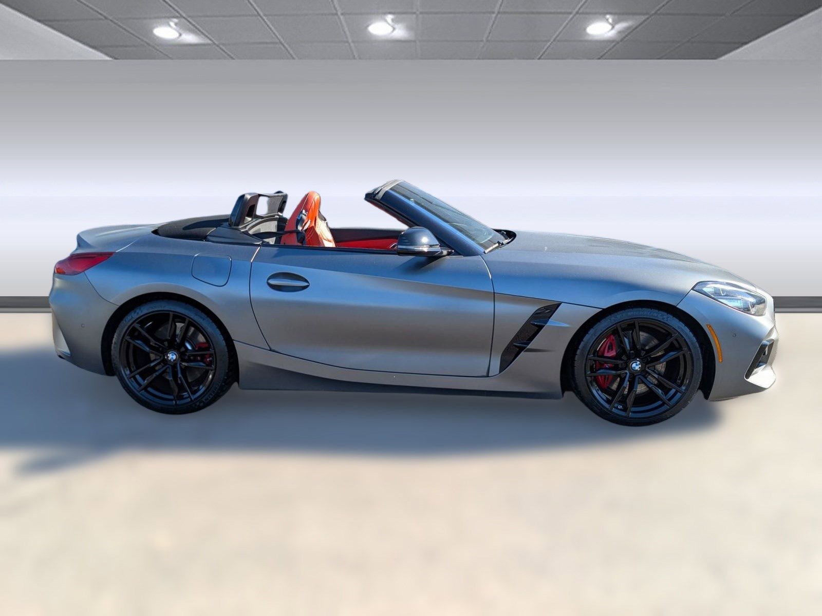 Used 2022 BMW Z4 M40i w/ Premium Package image 8