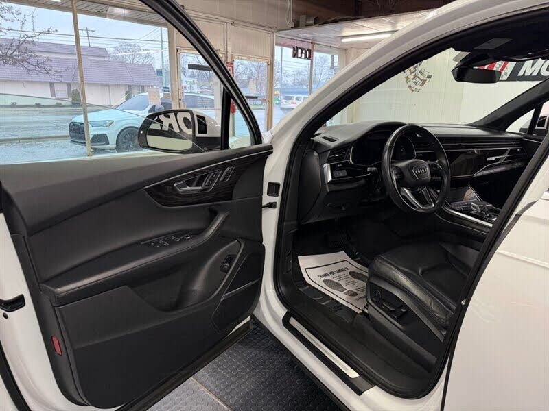 Used 2021 Audi Q7 3.0T Premium Plus w/ Executive Package AWD/4WD image 18