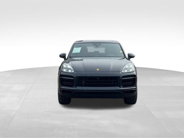 Used 2022 Porsche Cayenne Platinum Edition w/ Premium Package Plus image 11