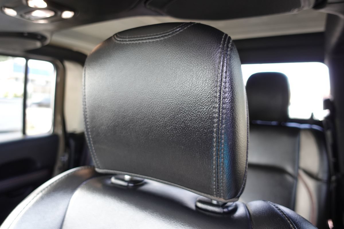 Used 2020 Jeep Gladiator Rubicon AWD/4WD image 18