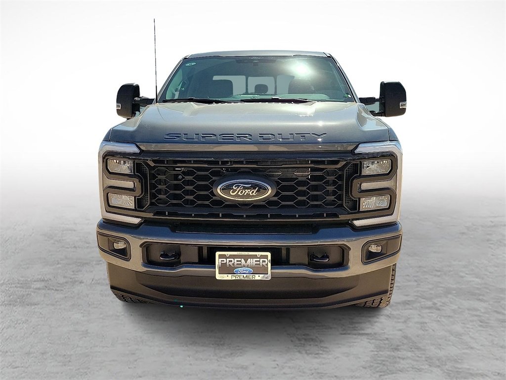 New 2026 Ford F250 XLT w/ XLT Premium Package image 3