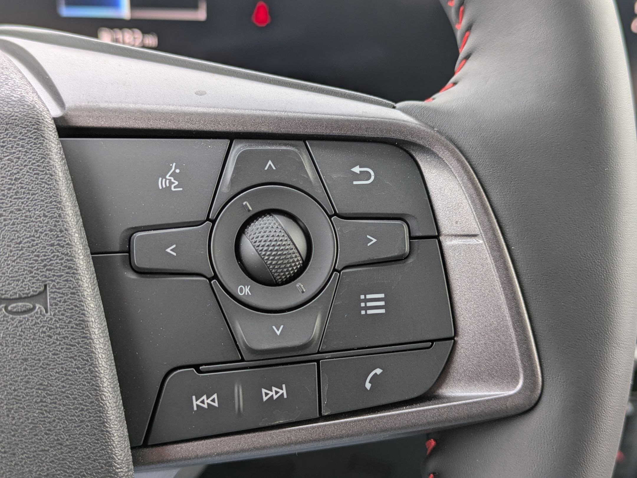 New 2026 Nissan Sentra SR w/ SR Premium Package FWD image 17