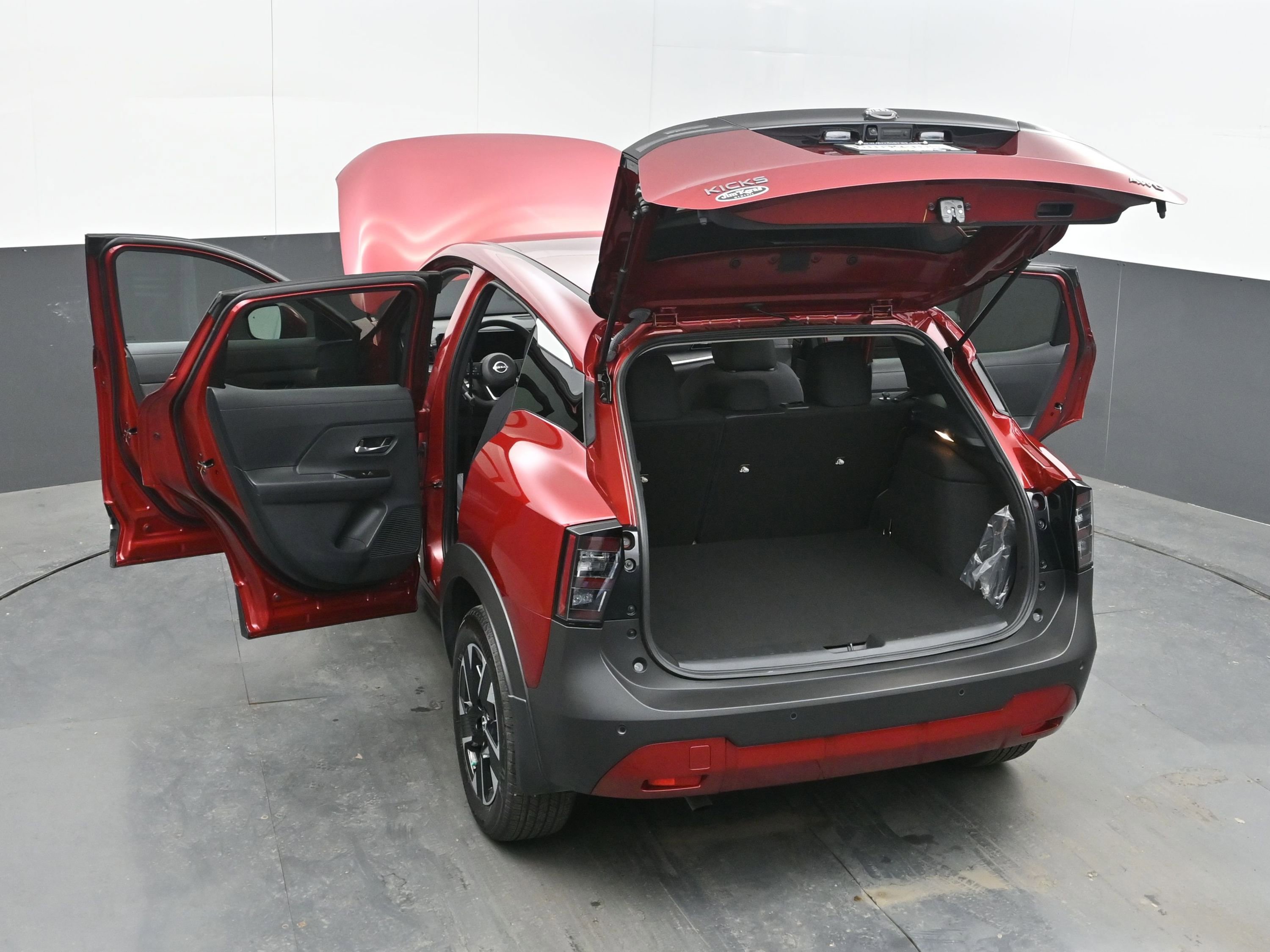 Certified 2025 Nissan Kicks SV image 43