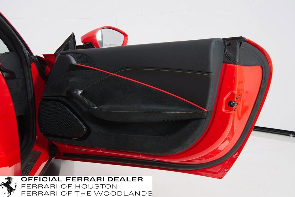 Used 2022 Ferrari Roma image 25