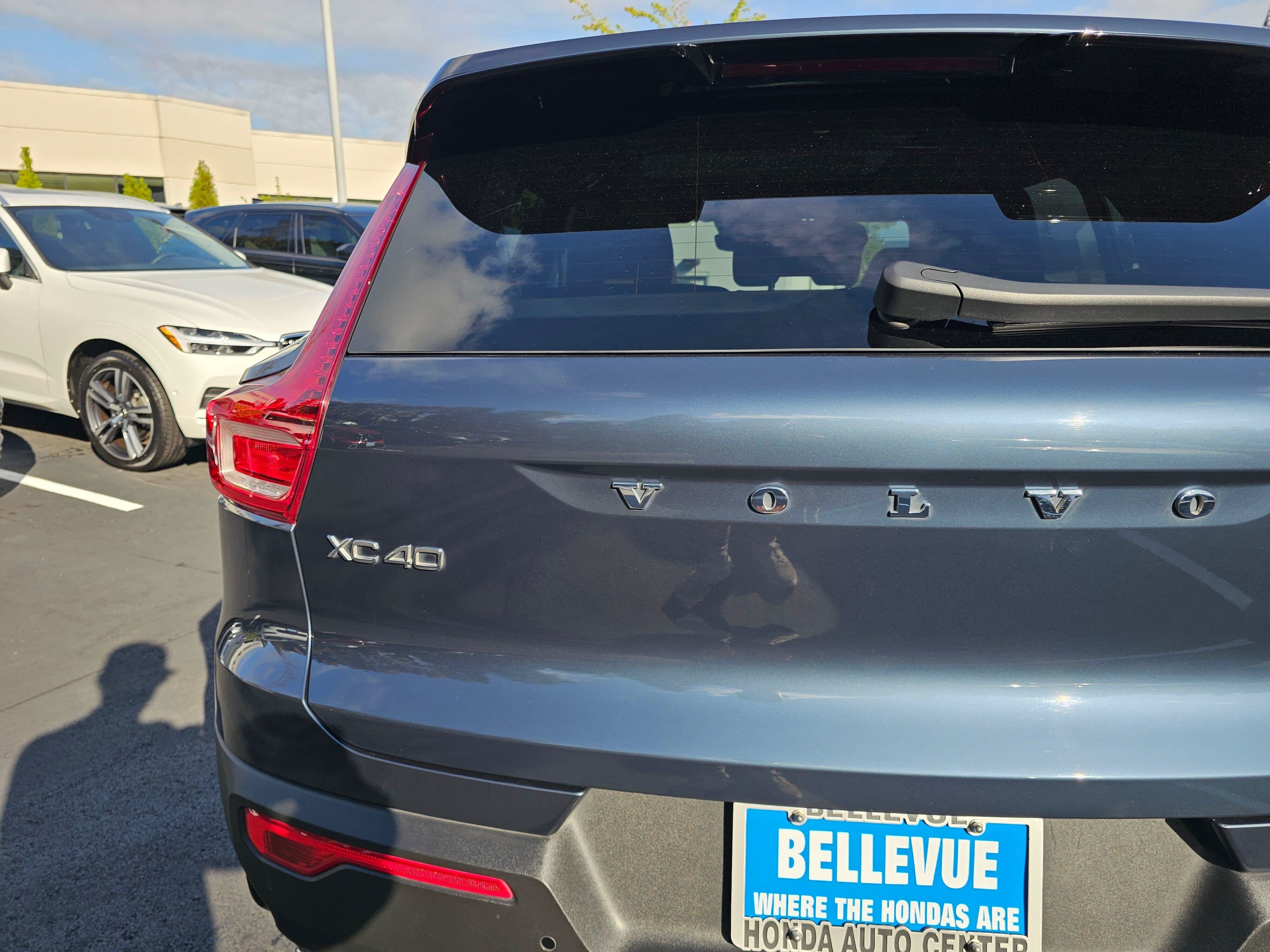 Used 2019 Volvo XC40 T5 Inscription AWD/4WD image 16
