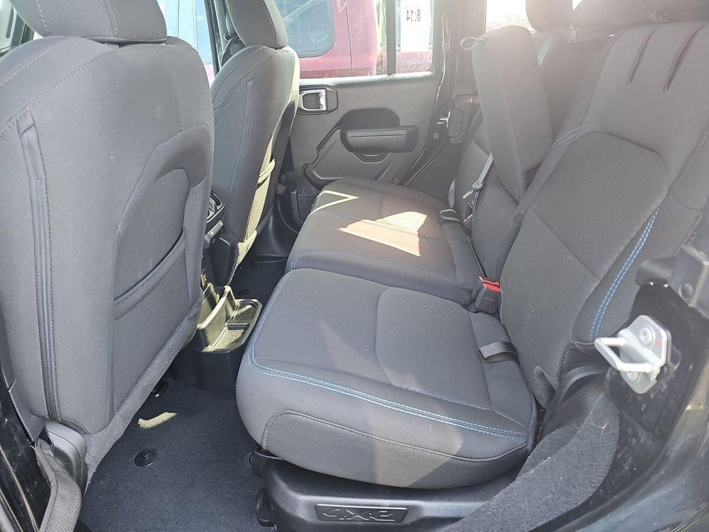Used 2023 Jeep Wrangler Unlimited Rubicon 4xe image 13