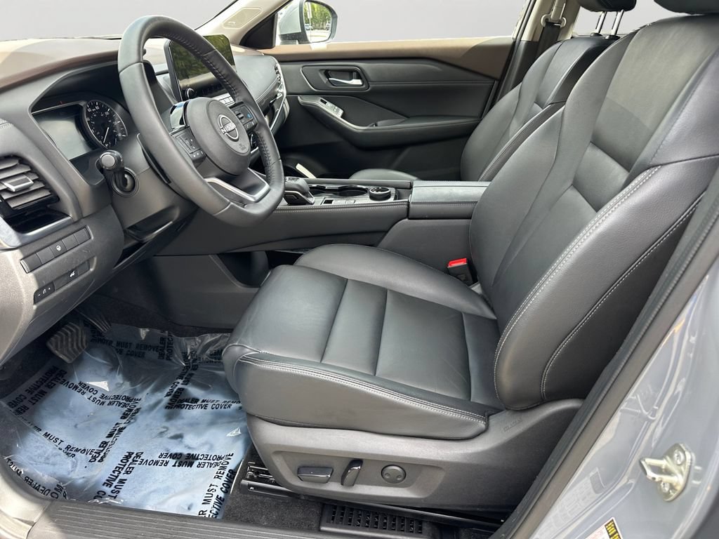 Used 2023 Nissan Rogue SL w/ SL Premium Package AWD/4WD image 14