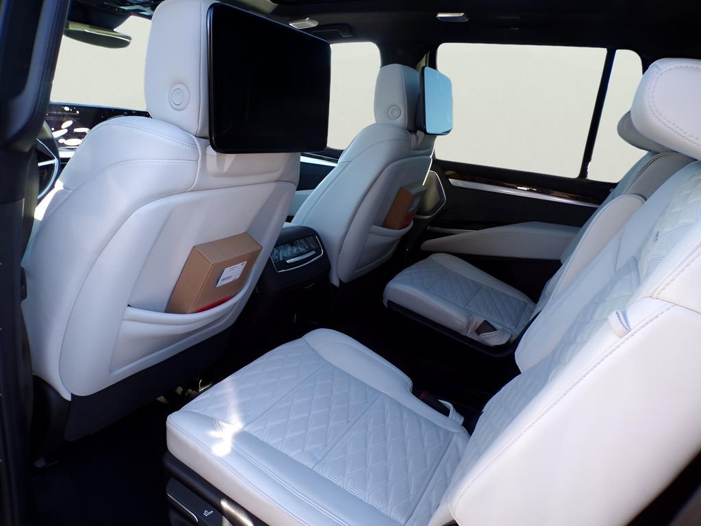 New 2026 Cadillac Escalade Platinum Sport w/ LPO, ONYX Package image 8