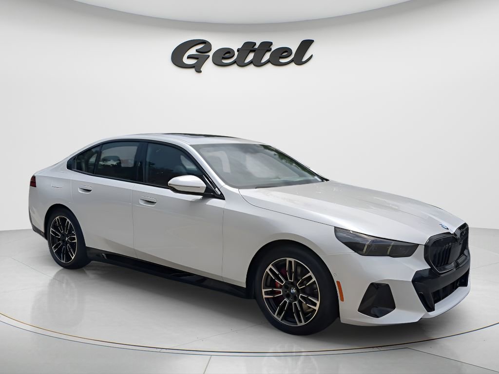 Certified 2026 BMW 530i w/ M Sport Package RWD image 3