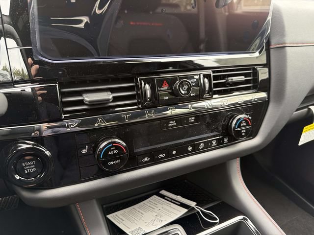 New 2026 Nissan Pathfinder Rock Creek AWD/4WD image 18
