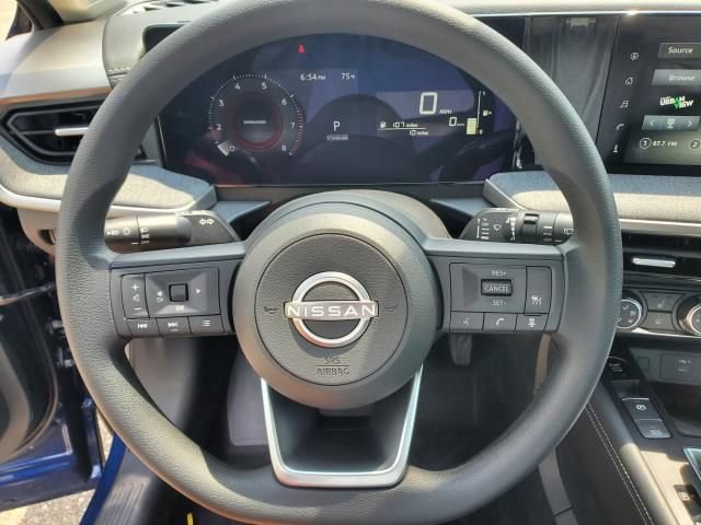 Used 2025 Nissan Kicks SV w/ SV Premium Package AWD/4WD image 14