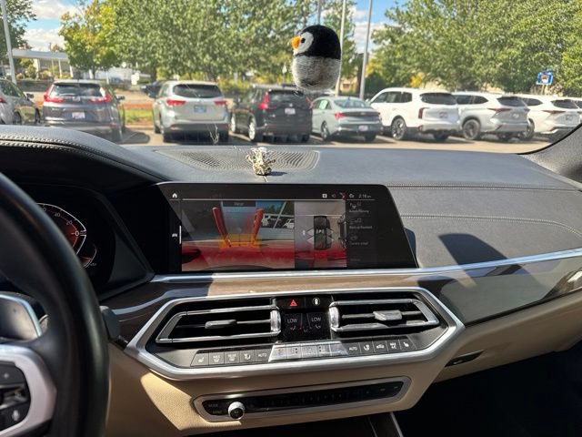 Used 2022 BMW X5 xDrive40i w/ M Sport Package AWD/4WD image 6
