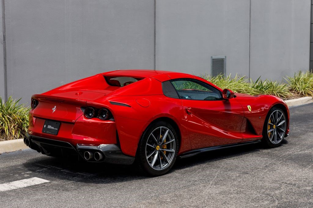 Used 2023 Ferrari 812 GTS RWD image 5