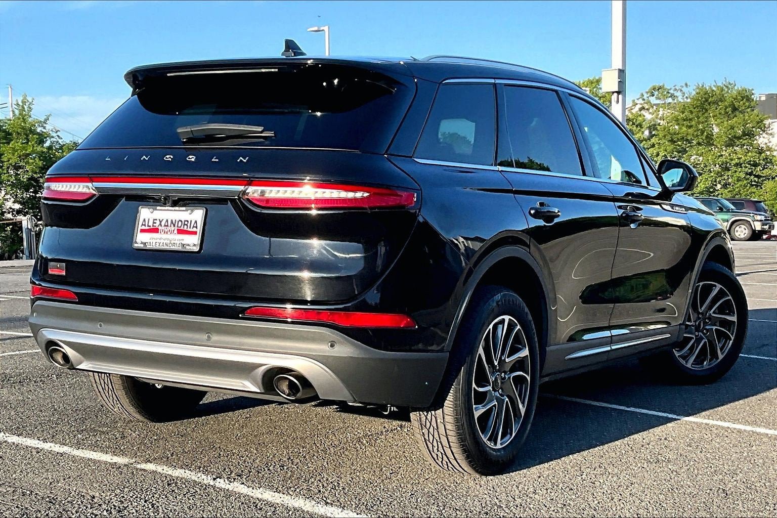 Used 2021 Lincoln Corsair FWD image 11
