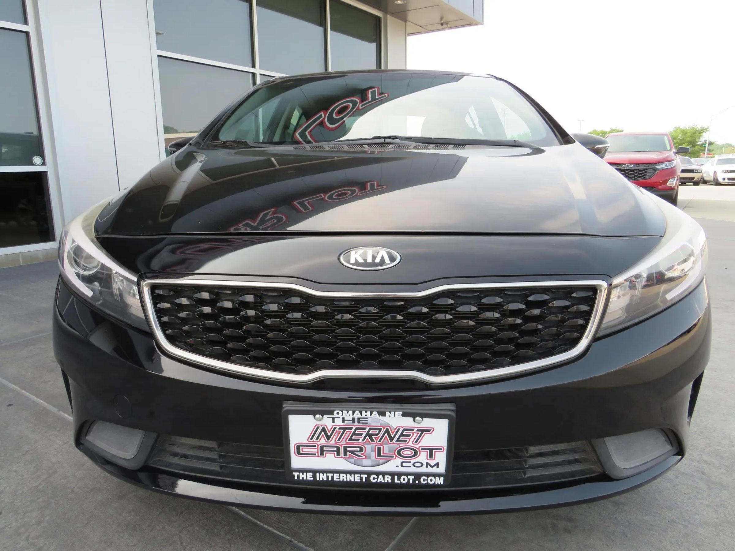Used 2017 Kia Forte LX image 2