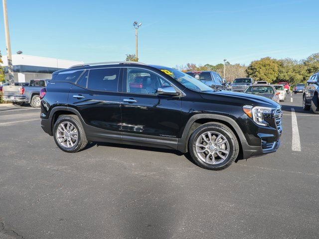Certified 2022 GMC Terrain SLT w/ Infotainment Package II image 12
