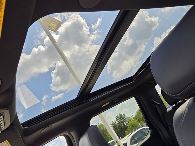 New 2026 Ford F250 Platinum image 24